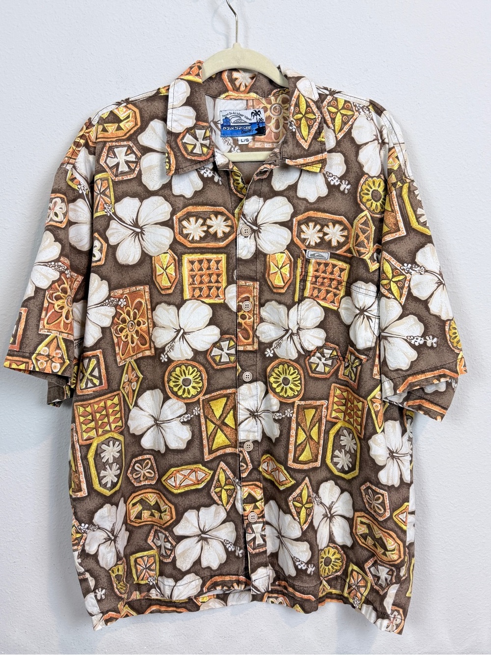 Vintage Quiksilver Brown Hawaiian Button-Up Shirt 90s Single-Stitch L